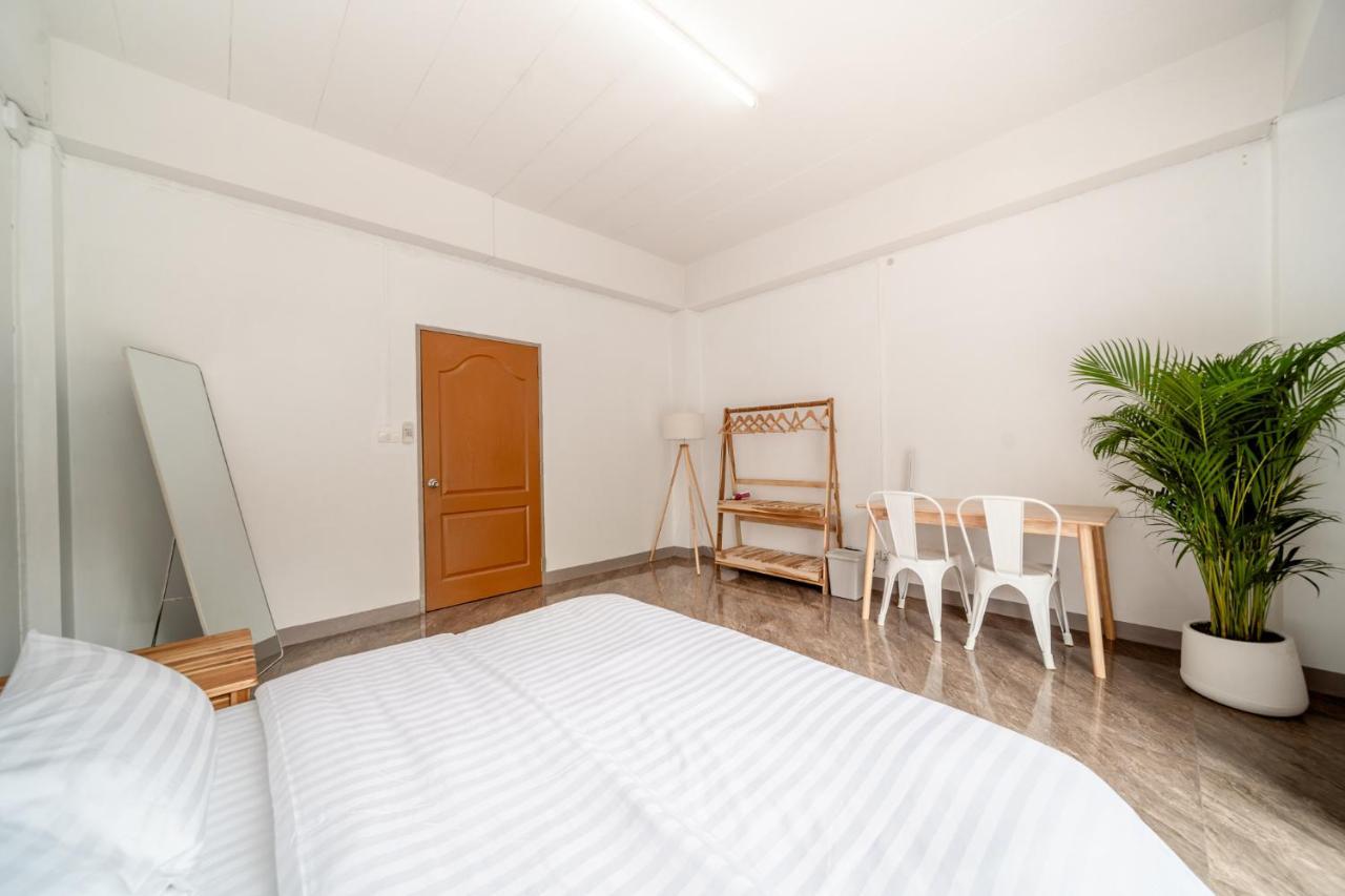 Socialer Coliving & Coworking Space Chiang Mai Buitenkant foto