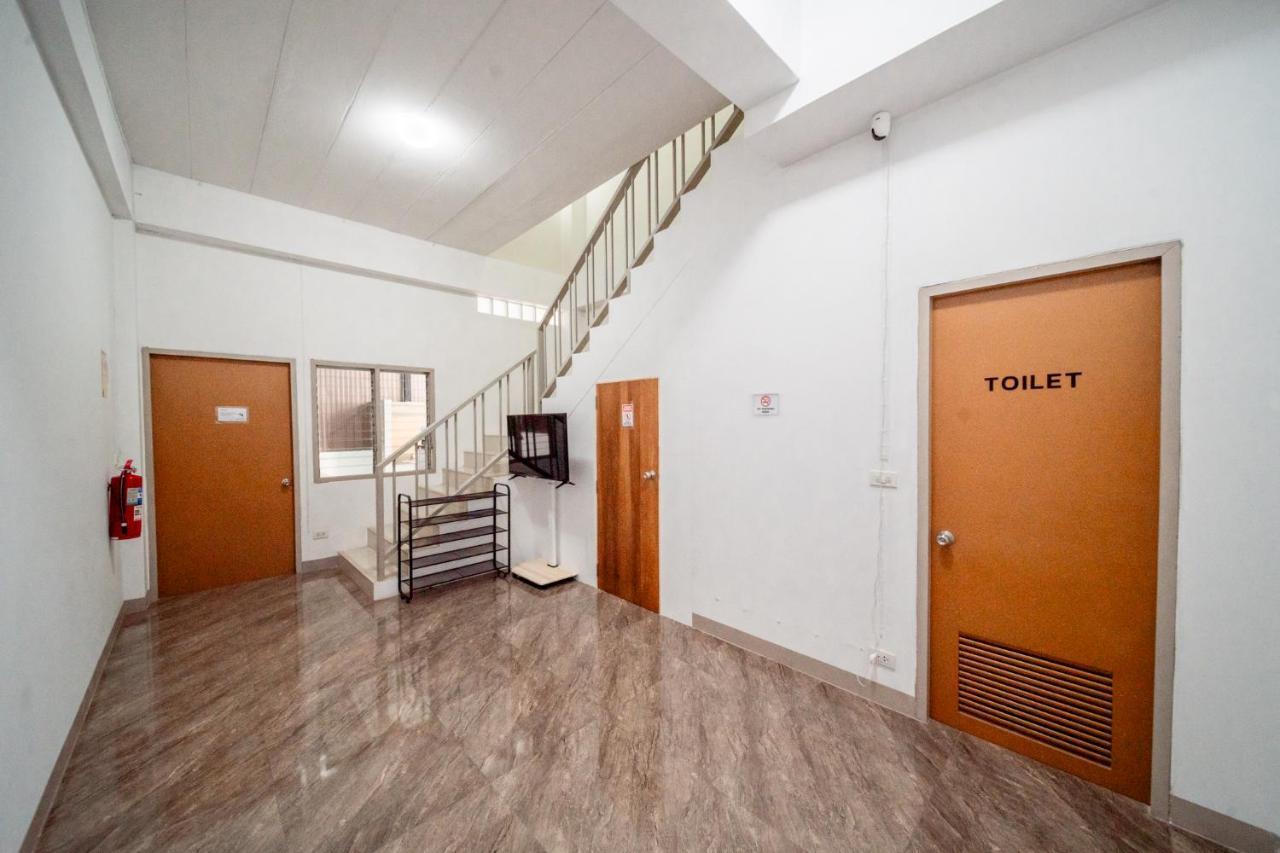 Socialer Coliving & Coworking Space Chiang Mai Buitenkant foto