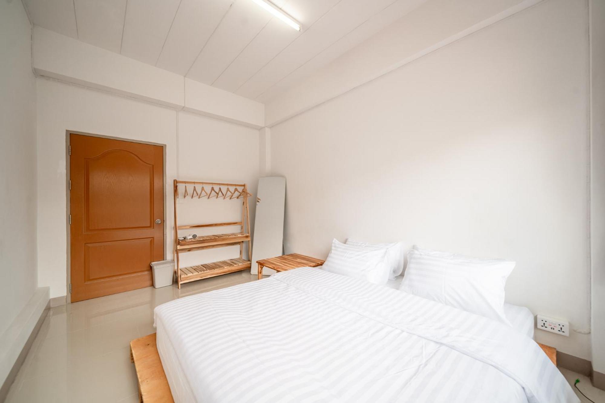 Socialer Coliving & Coworking Space Chiang Mai Buitenkant foto
