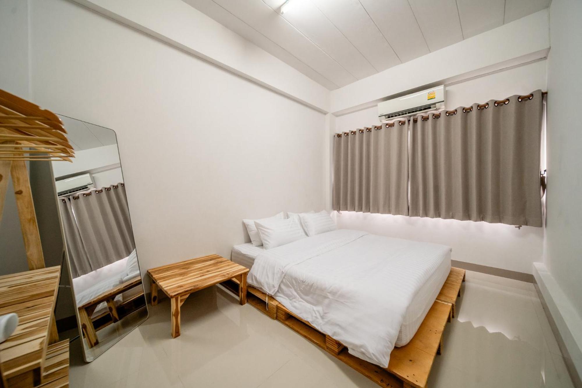 Socialer Coliving & Coworking Space Chiang Mai Buitenkant foto